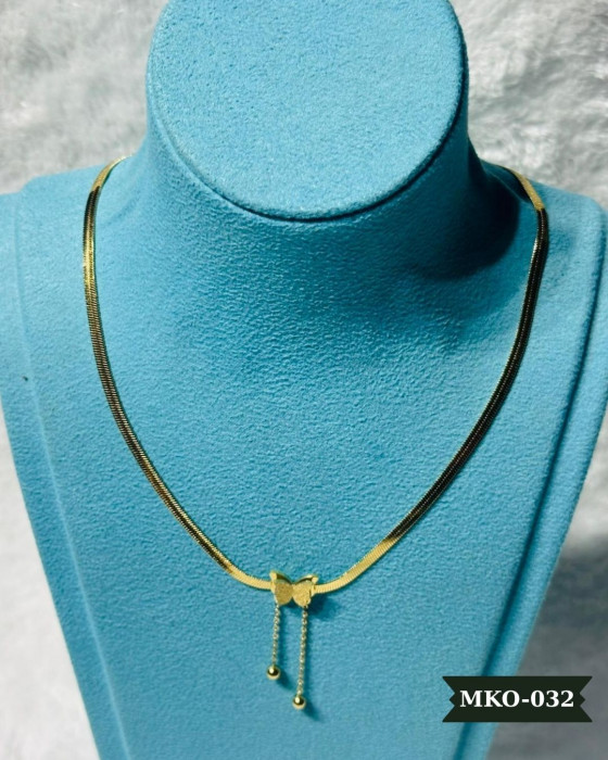 Kelebek Detaylı Çelik Kolye