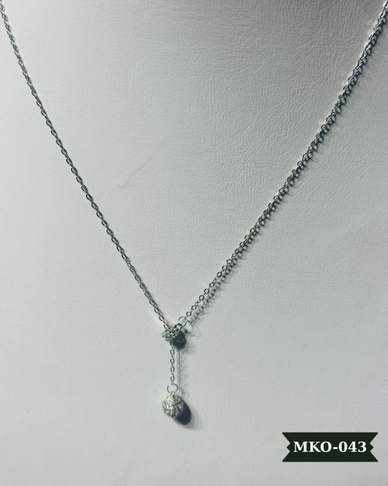 Zarif Detaylı Çelik Kolye