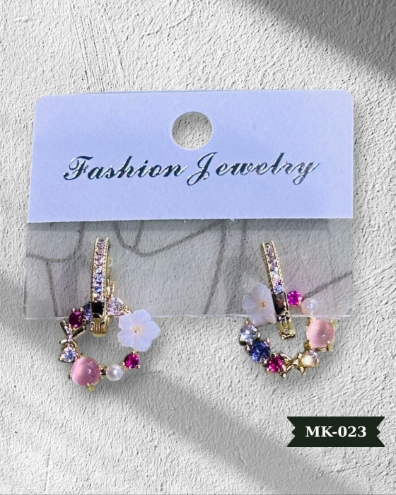 Manolya Çiçeği Çelik Küpe