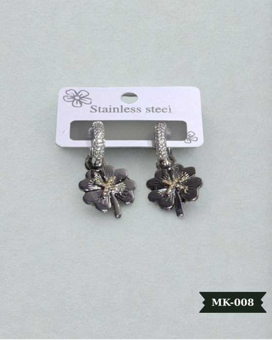 Yaprak Detaylı Çelik Küpe