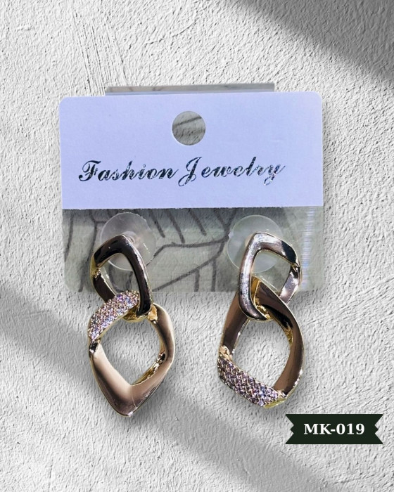 Kalpli Model Çelik Küpe