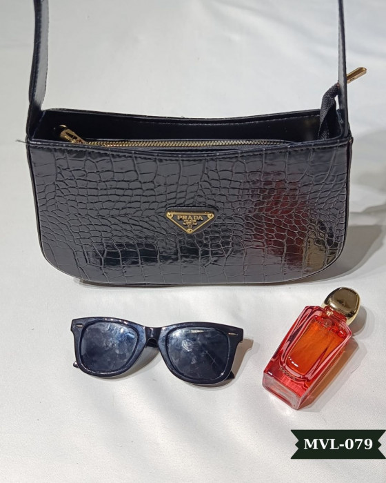 Prada Kadın Omuz Çantası