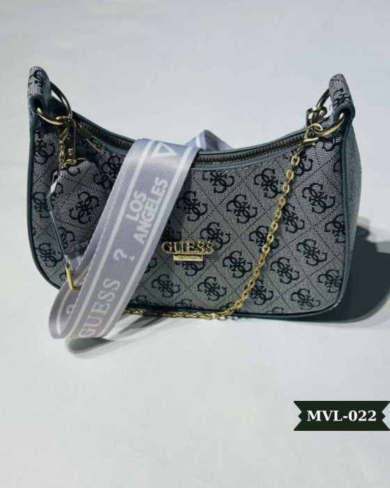 Guess Zincirli Omuz Çanta